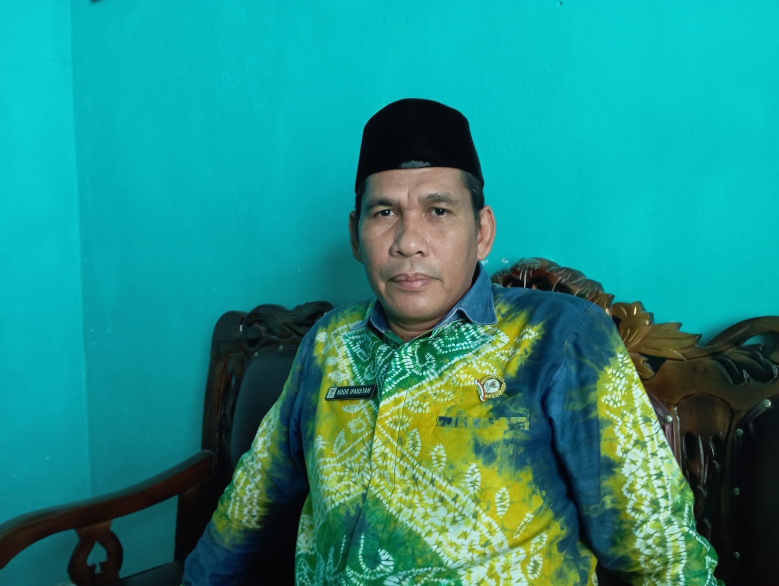 BERI KETERANGAN: Ketua Baznas Tapin, Noor Ipansyah memberikan keterangan terkait zakat fitrah.