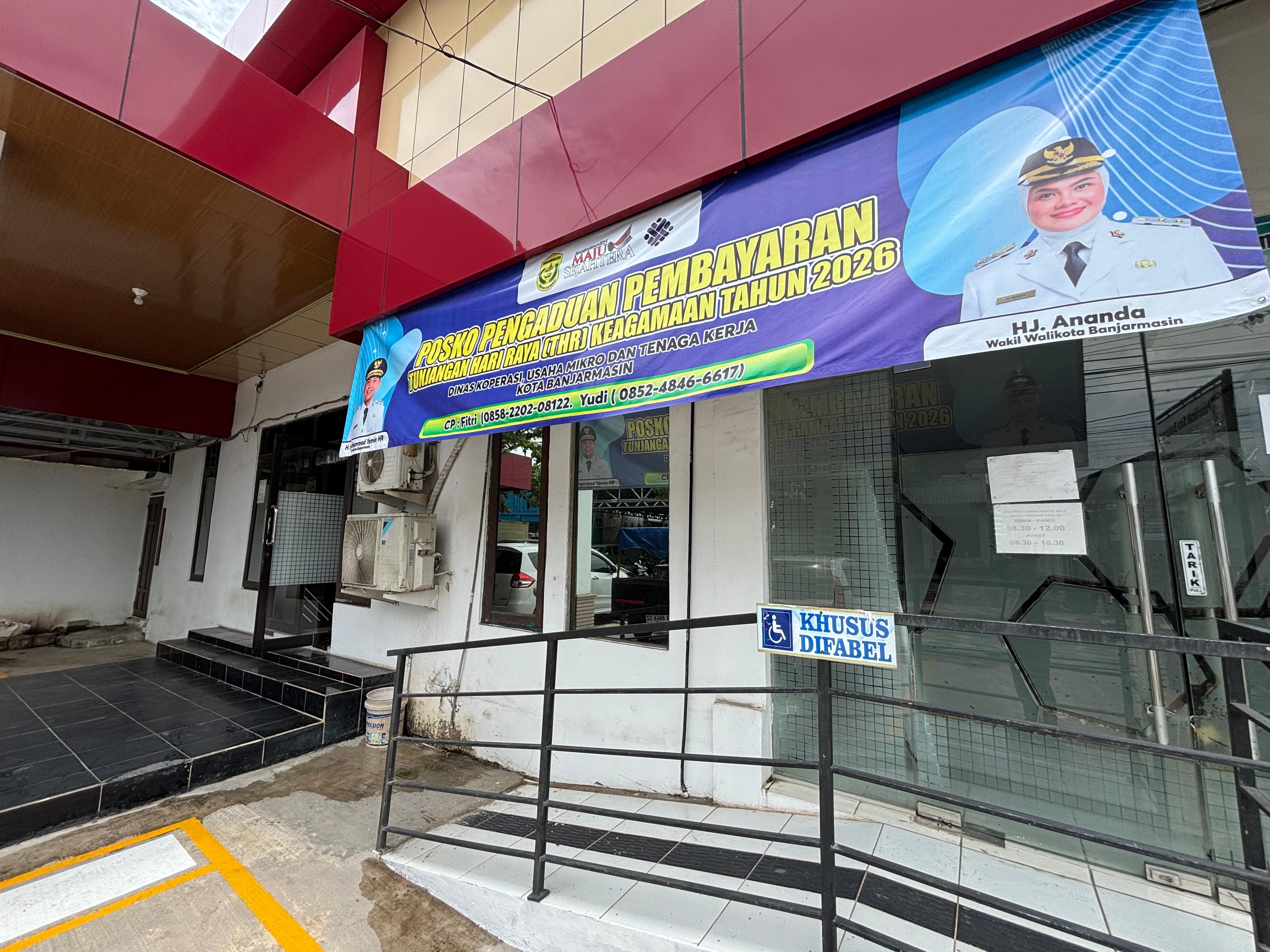SEPI: Posko pengaduan THR di Kantor Diskopumker Banjarmasin masih nihil laporan pengadu. (Zulvan Rahmatan/Radar Banjarmasin)