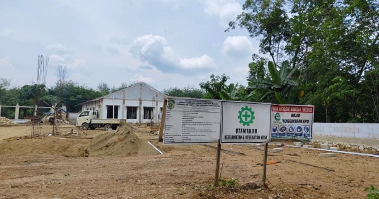 Kondisi fisik bangunan baru SDN Paringin 1 yang disiapkan untuk mengganti gedung lama di kawasan Pasar Adaro. 