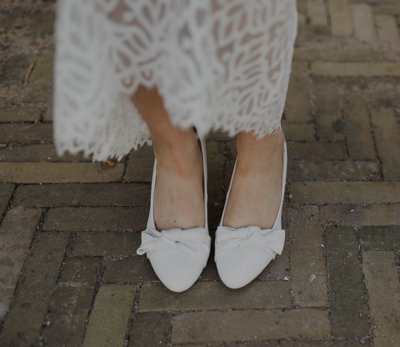 NYAMAN: Sepatu flat cenderung nyaman dipakai sepanjang hari. (Foto: Freepik)