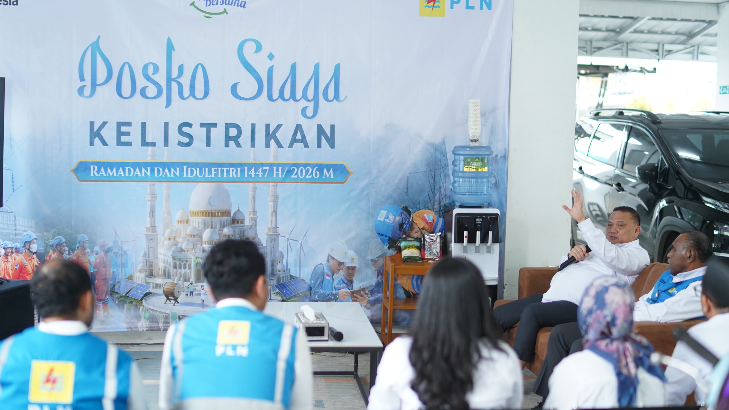 UTAMAKAN SELAMAT:GM PLN UID Kalselteng, Iwan Soelistijono mengingatkan seluruh petugas mengutamakan keselamatan ketenagalistrikan dalam setiap pelaksanaan tugas.