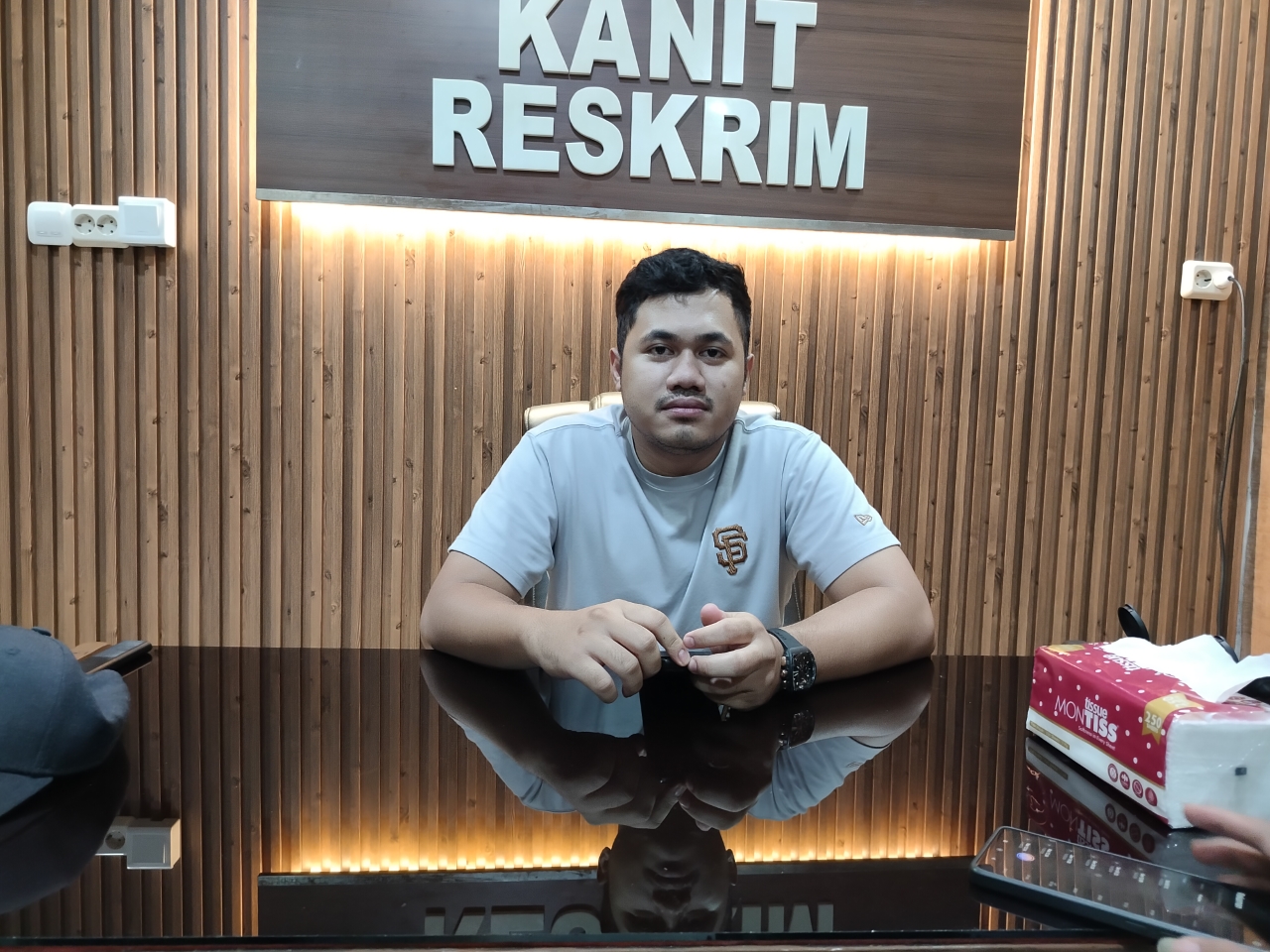 BERI KETERANGAN: Kanit Reskrim Polsek Banjarmasin Timur, Ipda Sukma Yudistira Graha&nbsp; saat memberikan keterangan pada media.&nbsp;&nbsp;