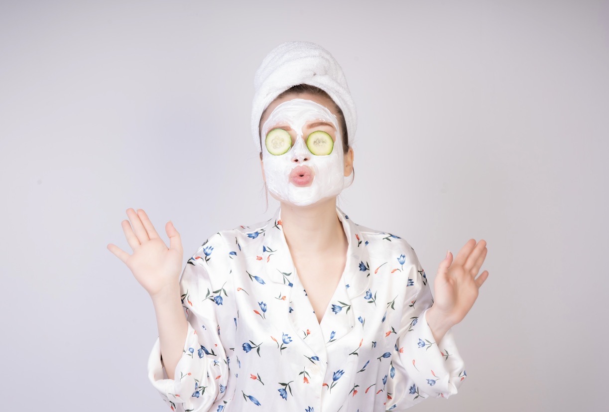 SOOTHING: Masker yang menenangkan membantu masa pemulihan atau downtime kulit pasca treatment jadi lebih mudah. (Foto: Freepik)