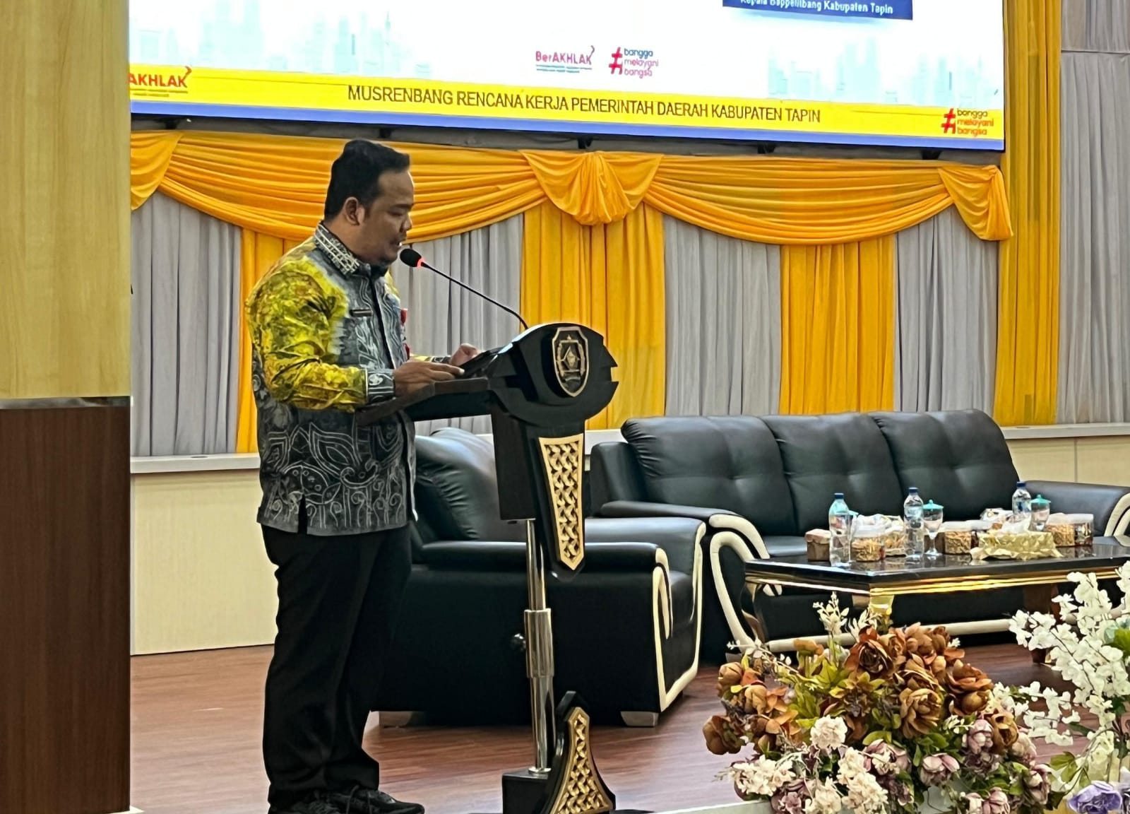 MITIGASI BENCANA: Kepala Bappelitbang Tapin Meidy Harris Prayoga menyampaikan ada 12 usulan terkait pengendalian banjir dan longsor.