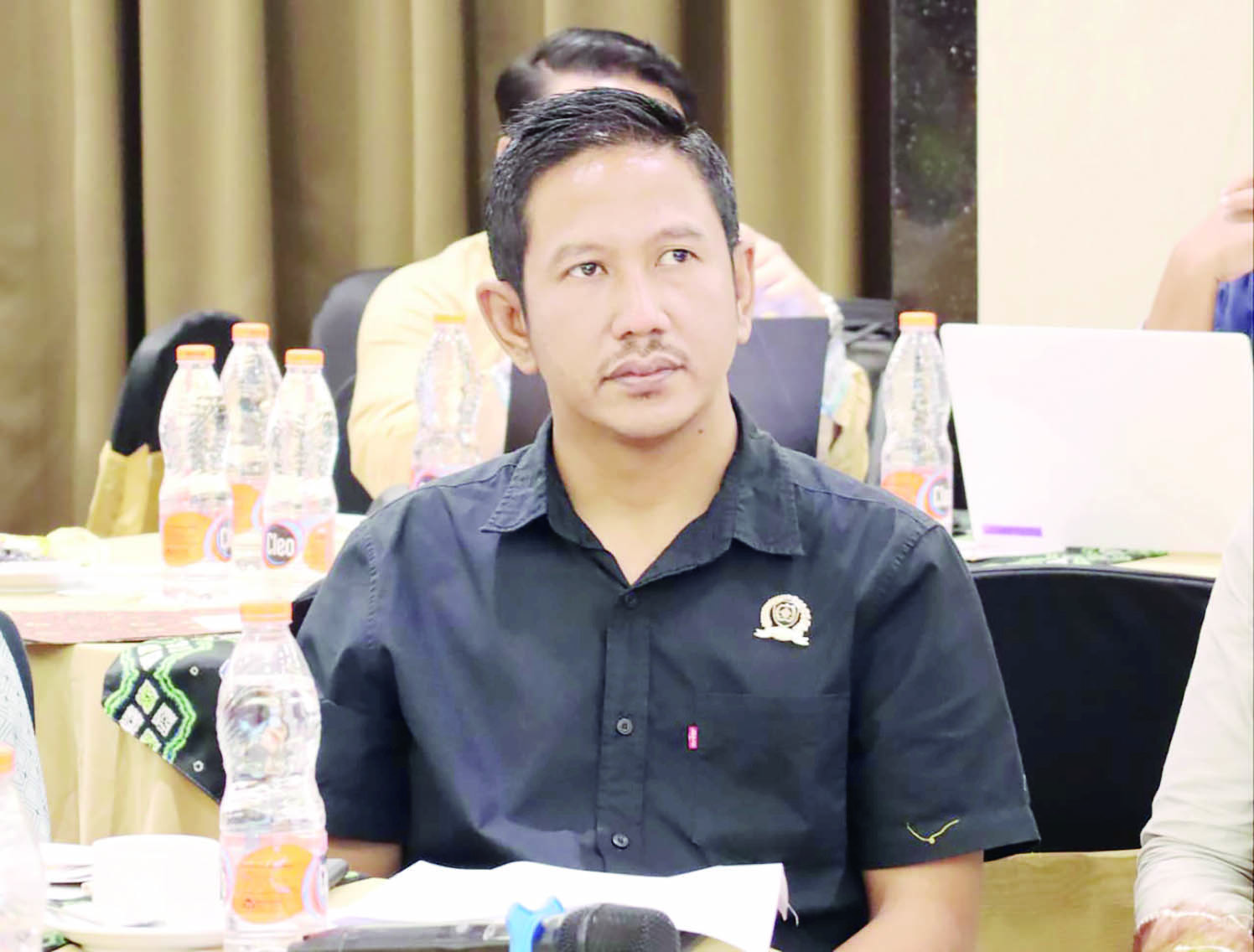 SAMPAIKAN: Ketua DPRD Tapin Achmad Riduan Syah menyampaikan terkait dukungan untuk penanganan banjir dan longsor, jadi perhatian pusat.  (Foto: Rasidi Fadli/Radar Banjarmasin)