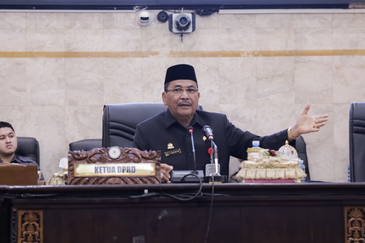 Ketua DPRD Kalsel, Supian HK
