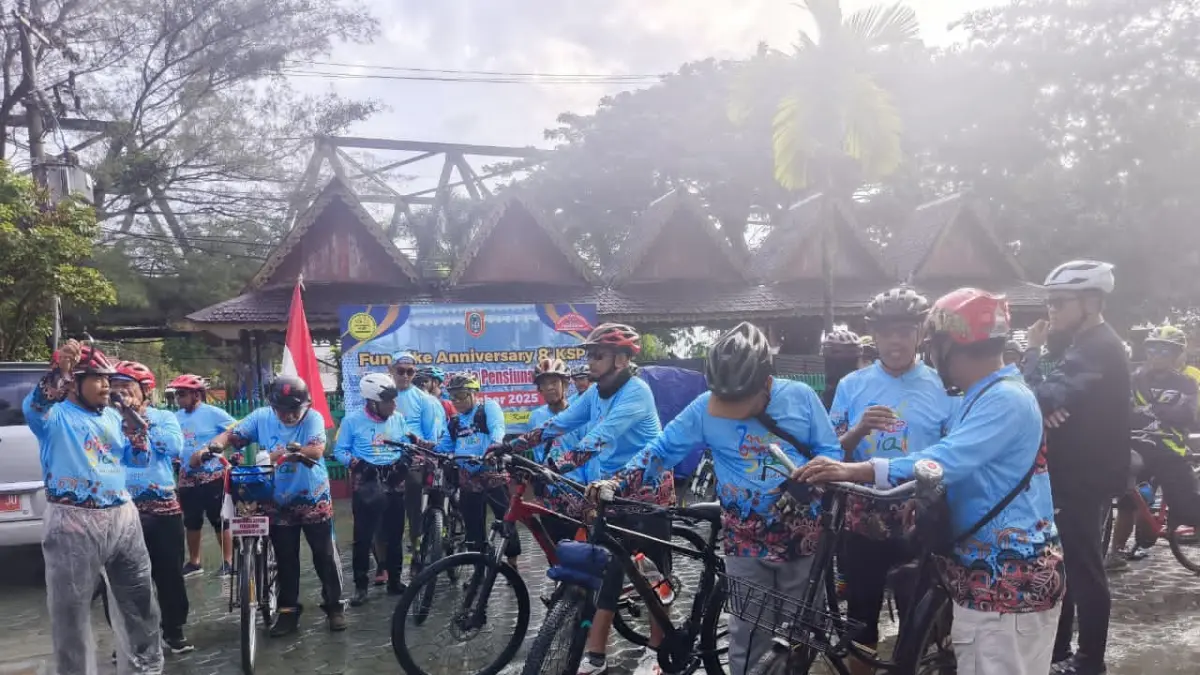 BERSEPEDA RIA:Gowes Starling digelar Dispora Kalsel pada 19 April 2026 di Banjarmasin dengan melibatkan komunitas sepeda se-Kalsel.(Foto:M Idris Jian Sidik/Radar Banjarmasin)
