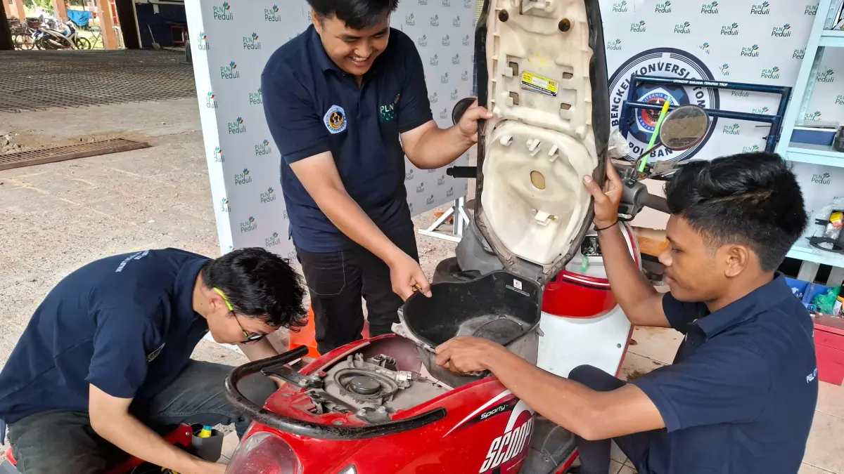 ELECTRIC VEHICLE: Bengkel konversi Poliban siap melakukan konversi dari motor BBM ke motor listrik, serta melakukan perbaikan motor listrik.