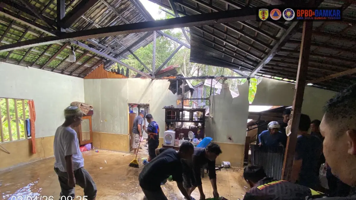KEBAKARAN: Satu buah rumah di Desa Kasarangan, Kecamatan Batang Alai Selatan, HST hangus terbakar, Kamis (2/4/2026).