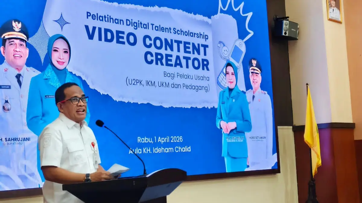 MOMEN:Bupati Kabupaten Hulu Sungai Utara (HSU), H Sahrujani membuka Pelatihan Digital Talent Scholarship (DTS) pembuatan konten video bagi pelaku usaha di Aula Dr. KH Idham Khalid, Amuntai, Rabu (1/4/2026).(Foto:Pemkab HSU)