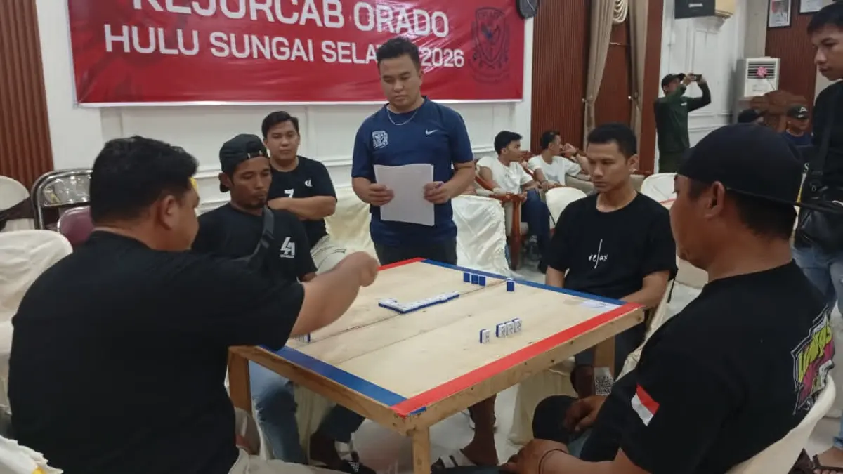 FOKUS:Suasana kejuaraan Domino yang digelar Orado Kabupaten HSS di Aula Wakil Bupati HSS, Kandangan, Sabtu (4/4/2026).(Foto:M Padil Ihsan/Radar Banjarmasin)&nbsp;