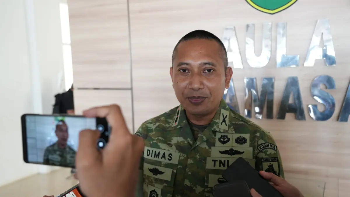 WAWANCARA: Dandim 1010 Tapin Letkol Inf Dimas Yamaputra memberikan keterangan terkait progres pembangunan Koperasi Merah Putih di Tapin.