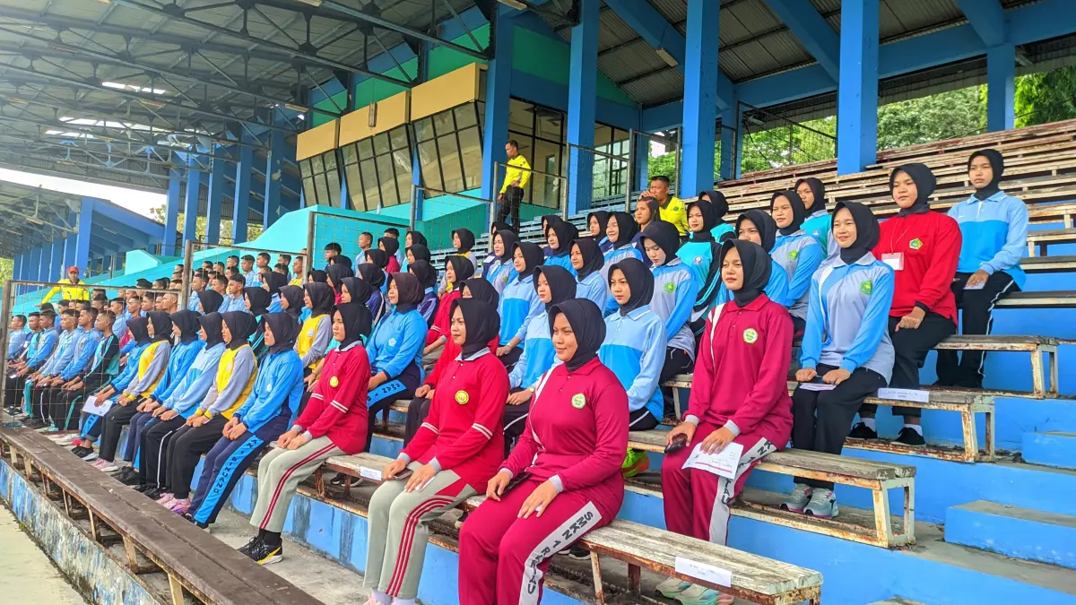 IKUTI SELEKSI: Para pelajar di Tapin ikuti seleksi jadi Pasukan Pengibar Bendera Pusaka (Paskibra) Kabupaten Tapin di Stadion Datu Muning Rantau.
Foto Kesbangpol Tapin