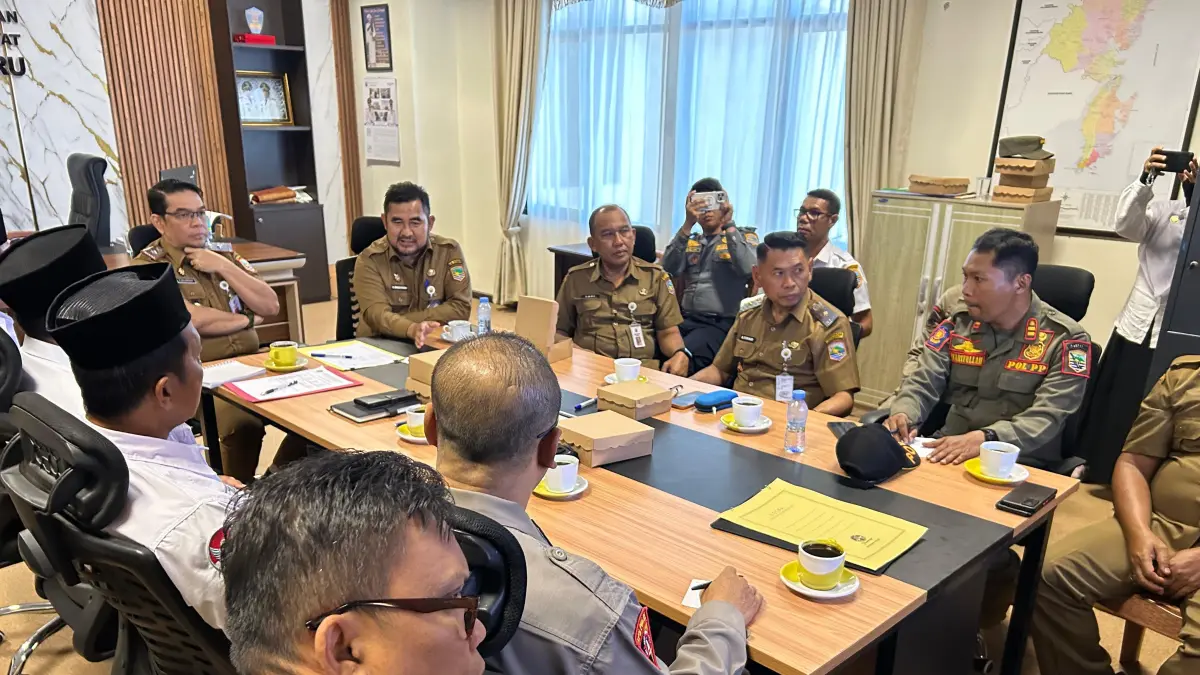PERSIAPAN: Pematangan pembahasan persiapan Jemaah Haji Kotabaru oleh Pemkab Kotabaru. (Foto: Prokopim Setda Kotabaru)&nbsp;