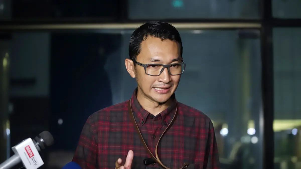 Juru bicara KPK Budi Prasetyo mengungkap pihaknya tengah memeriksa para saksi seputar pengisian kuota dan perolehan illegal gain atau keuntungan yang diduga tidak sah dari kuota tambahan haji. (Dery Ridwansah/Jawa Pos)