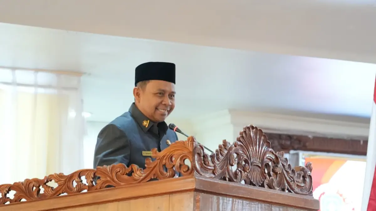 SAMPAIKAN: Bupati Tapin H Yamani menyampaikan bahwa pihaknya siap berkolaborasi dengan pusat dan provinsi tentang penanganan banjir.
Foto Adan For Radar Banjarmasin&nbsp;