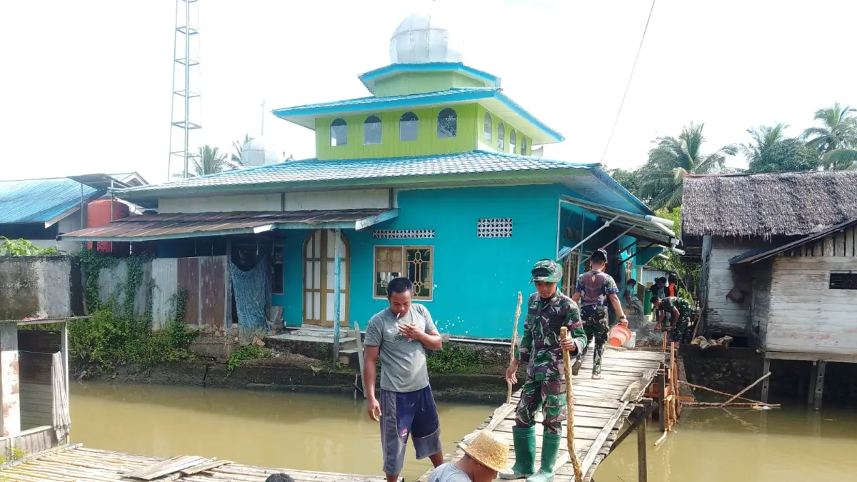 PROGRES: Progres pembangunan jembatan di Desa Paya HST capai 25 persen. (Foto: Pendim untuk Radar Banjarmasin).