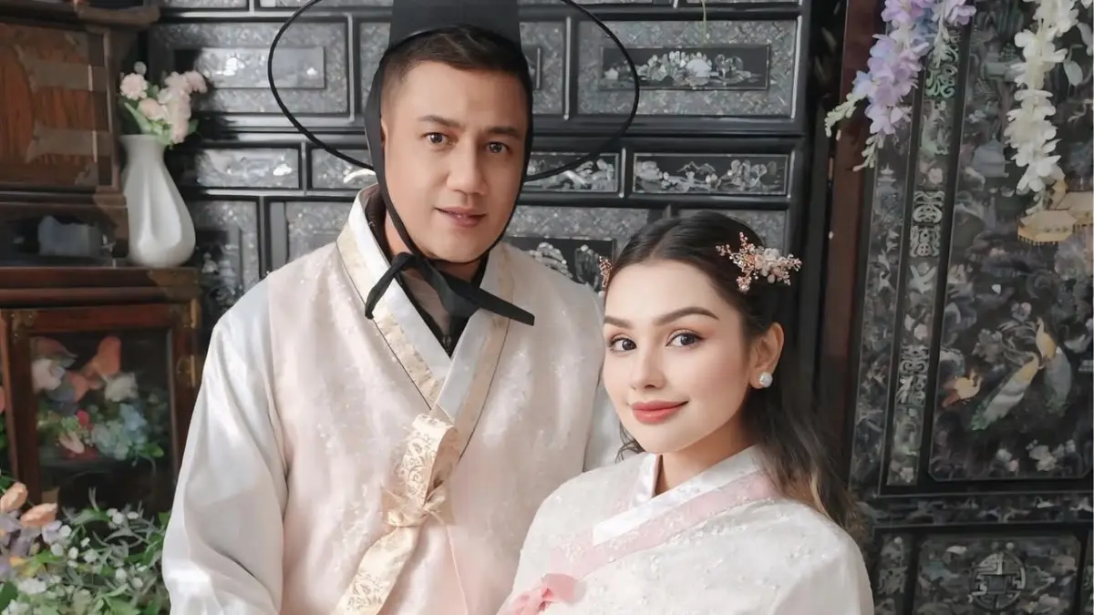 BERUMAH TANGGA: Nourah Sheiviah bersama Teuku Rafly Pasya, ayah Teuku Rassya. (Foto: Instagram/nourahsheivirah)