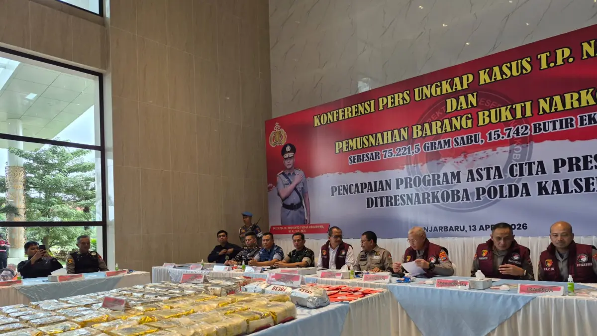 PEMUSNAHAN: Barang bukti 75,2 kg sabu dan 15.742 butir ekstasi yang disita dari jaringan internasional dimusnahkan Polda Kalsel.