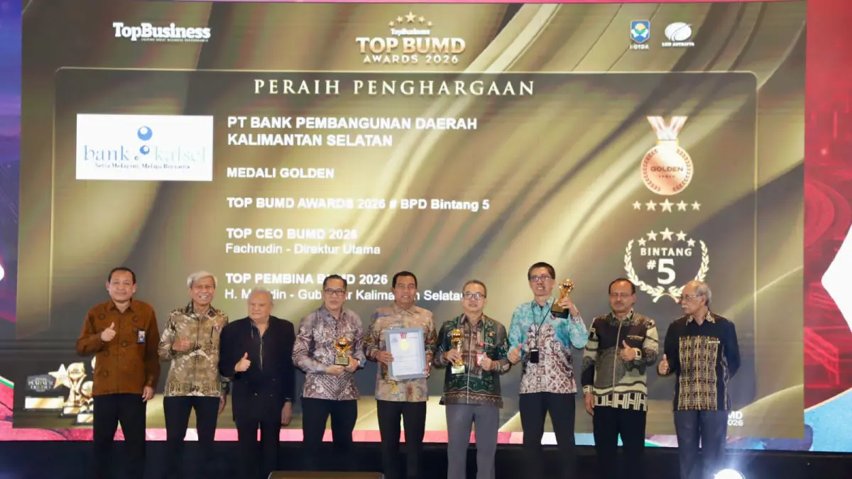 PENGHARGAAN:Bank Kalsel kukuhkan diri di TOP BUMD Awards 2026.(Foto: Bank Kalsel)