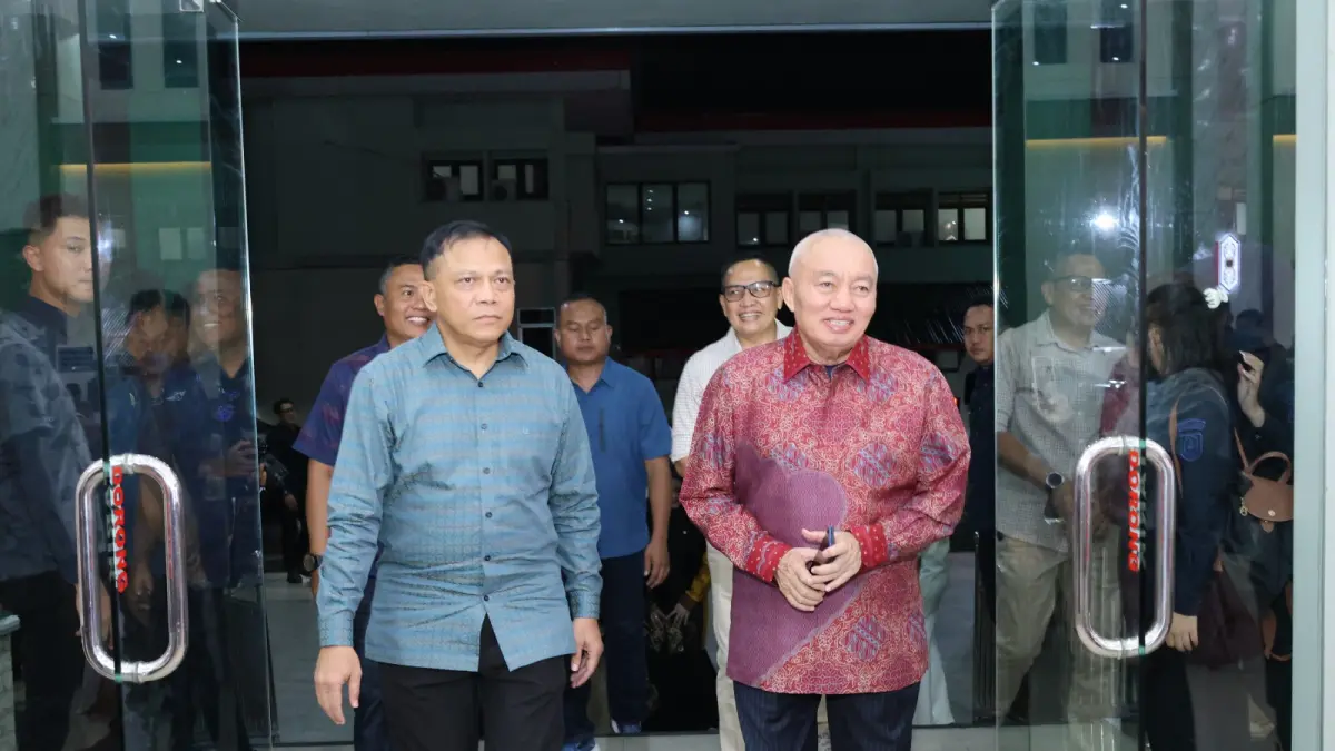 AKRAB: Gubernur Kalsel, H Muhidin bersama Pandam Tambun Bungai