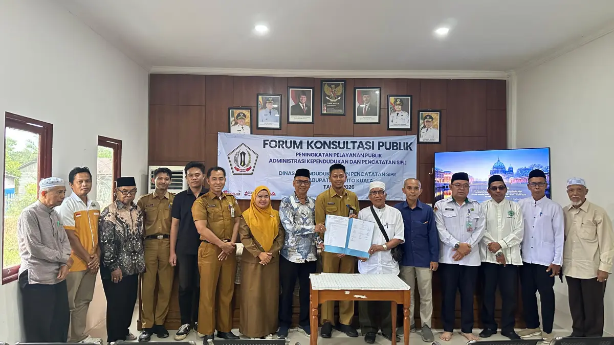 FORUM PUBLIK: Suasana Forum Konsultasi Publik (FKP) yang digelar Disdukcapil Barito Kuala di Aula setempat, 30 Maret 2026. Kegiatan ini menghimpun masukan masyarakat untuk perbaikan layanan adminduk.