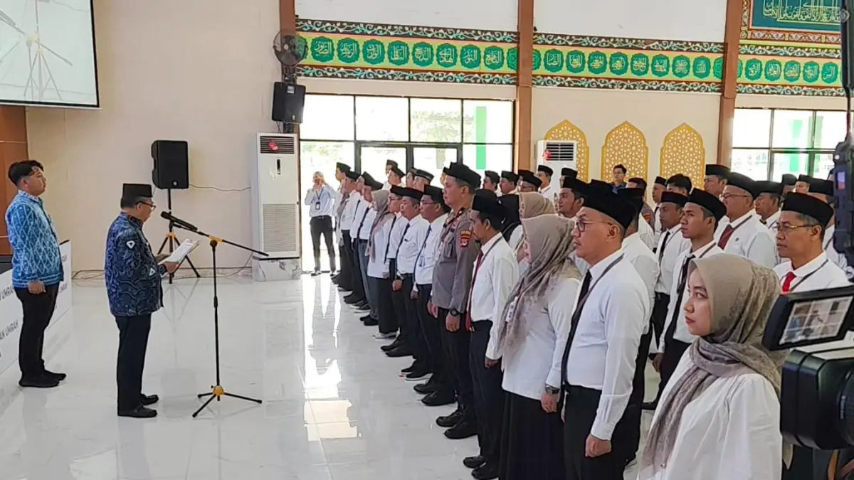 DILANTIK: 121 PPIH Embarkasi Banjarmasin resmi dilantik jelang pelaksanaan ibadah haji tahun 2026. (SHEILLA/ RADAR BANJARMASIN)