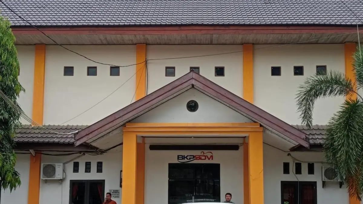 RELOKASI: Kantor belakang BKPSDM Tala yang bakal menjadi lokasi relokasi Puskesmas Angsau. (Foto: BKPSDM Tala untuk Radar Banjarmasin)