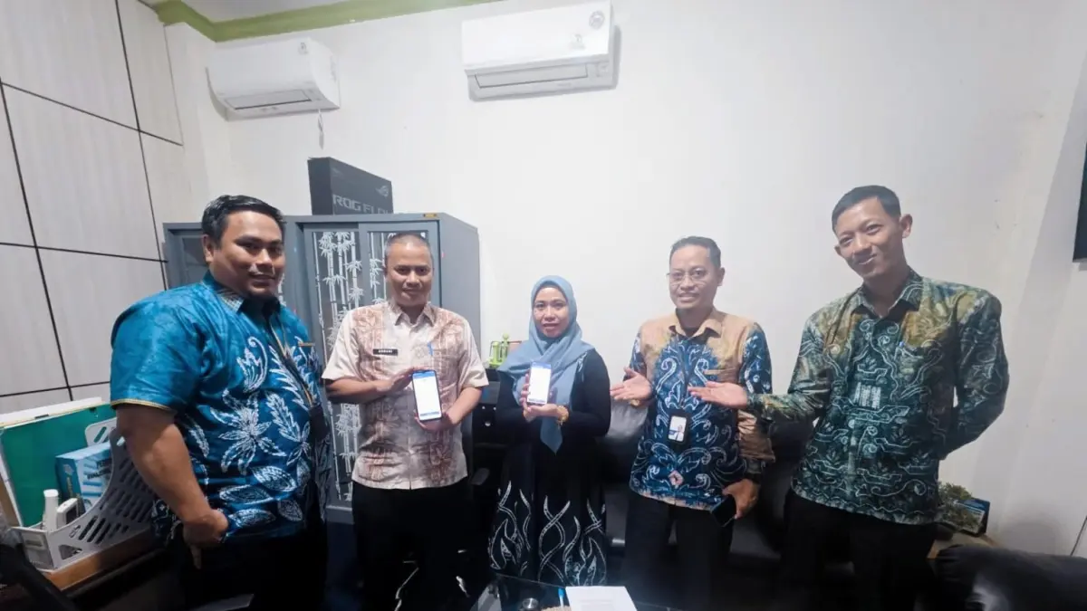 SERBA DIGITAL: Pemkab Balangan mulai menerapkan Kartu Kredit Indonesia (KKI) bagi bendahara perangkat daerah untuk keperluan belanja kantor.