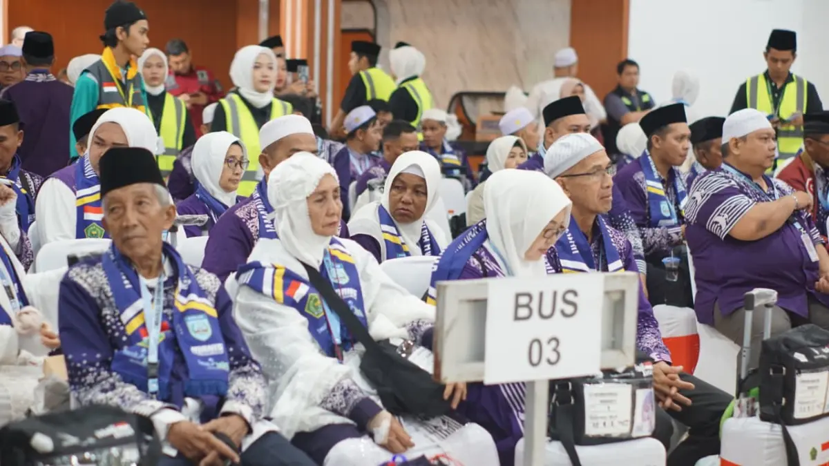 TAMU ALLAH: Jemaah Haji asal Embarkasi Banjarmasin saat persiapan keberangkatan haji tahun 2025 lalu. (Foto: Sheila/Radar Banjarmasin)