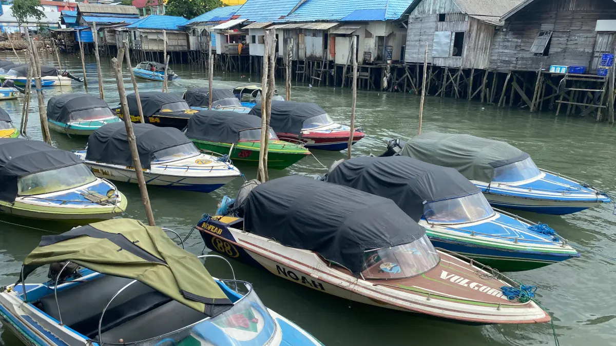 ANGKUTAN LAUT: Puluhan Speed yang berjejeran di Pelabuhan Panjang Kotabaru.&nbsp; &nbsp;