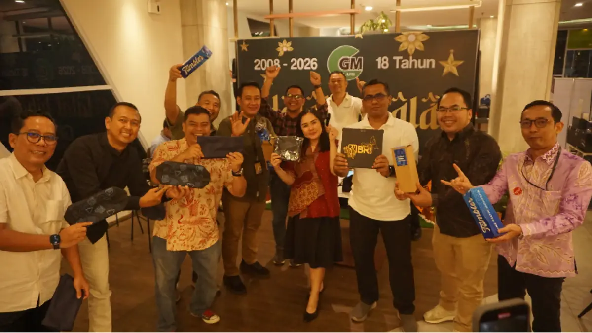 SEMUA DAPAT – Tak hanya satu, masing-masing member GMC+ bahkan bisa membawa 2 hingga 3 doorprize saking banyaknya. Diantaranya dari BRI.