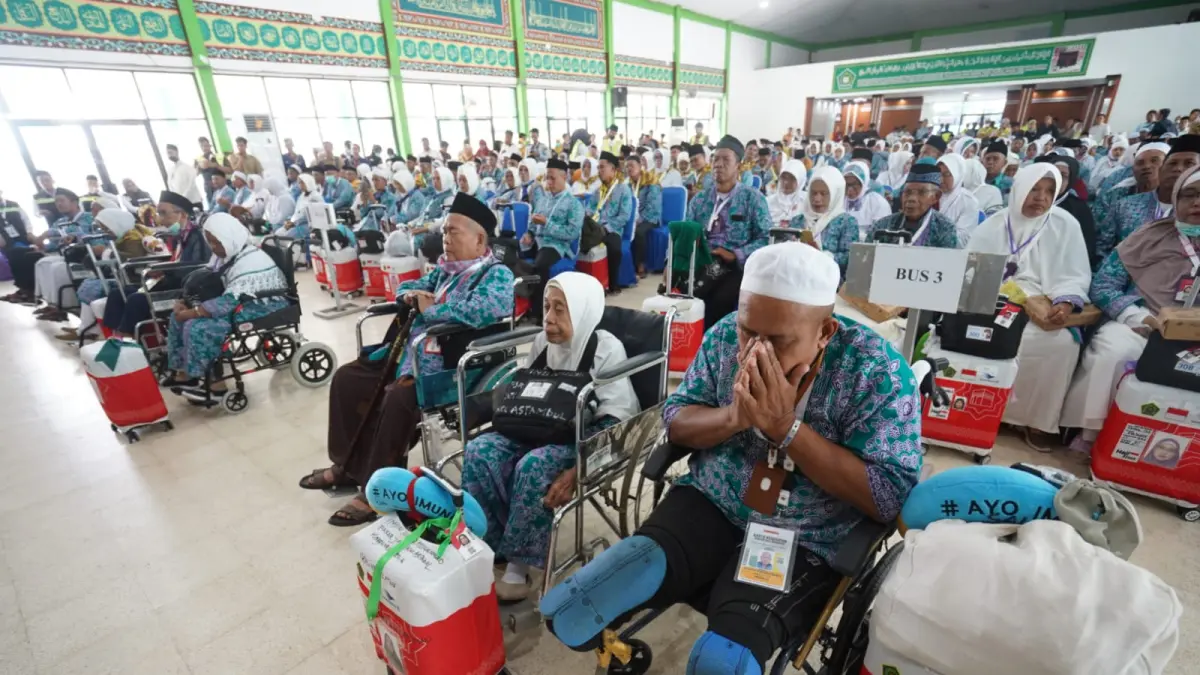 SIAP DIBERANGKATKAN: Jemaah haji asal Kalsel saat persiapan diberangkatkan ke Tanah Suci di Asrama Haji Banjarmasin Tahun Lalu