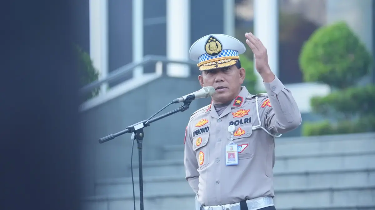 PIMPIN APEL: Direktur Registrasi dan Identifikasi (Dirregident) Korlantas Polri, Brigjen Pol Wibowo. Ia mengatakan pihaknya meningkatkan layanan publik dalam pengurusan STNK. (Korlantas Polri)