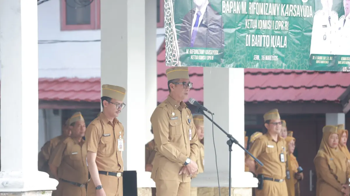 Kepala BPKAD Bagola H Fuad Syekh saat menjadi pembima apel.