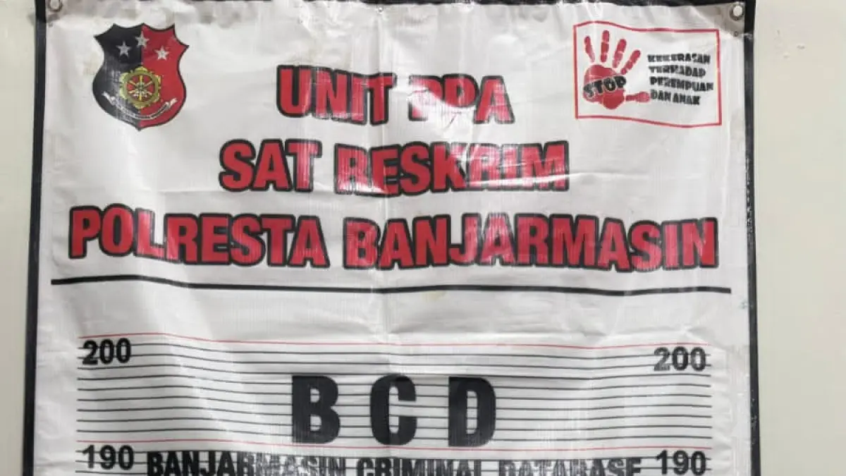DIPOLISIKAN: MH ditetapkan sebagai tersangka dan menjalani proses hukum di Polresta Banjarmasin setelah dilaporkan melakukan persetubuhan kepada kekasihnya.(Foto:Polresta Banjarmasin)&nbsp;