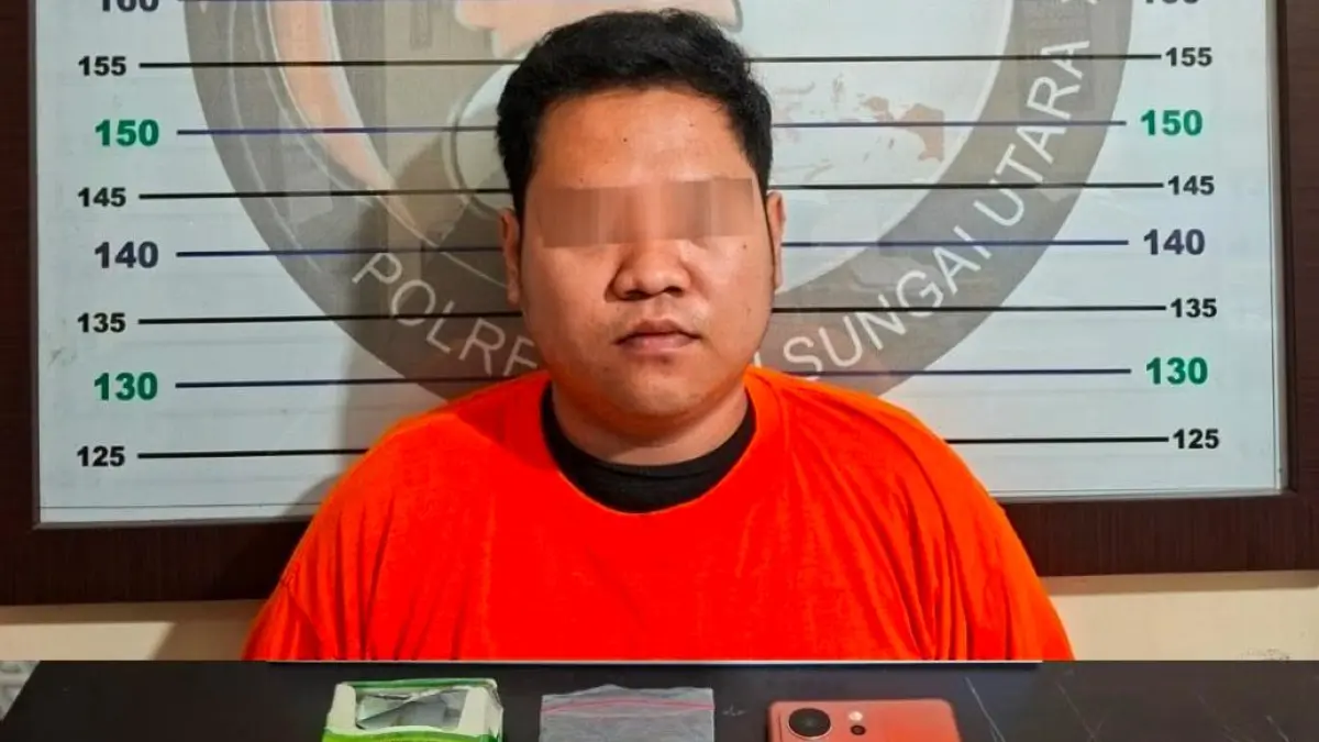 NARKOTIKA: Tersangka N alias Inas (23) tahun. (Foto: Polres HSU)