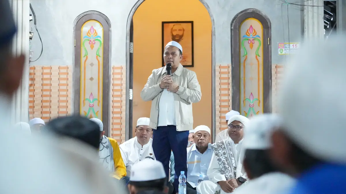 AKAN DIPERBAIKI: Bupati Tapin H Yamani menyampaikan terkait rencana perbaikan jalan Kecamatan Piani ruas Batu Ampar ke Batung.
Foto Prokopim Setda Tapin&nbsp;