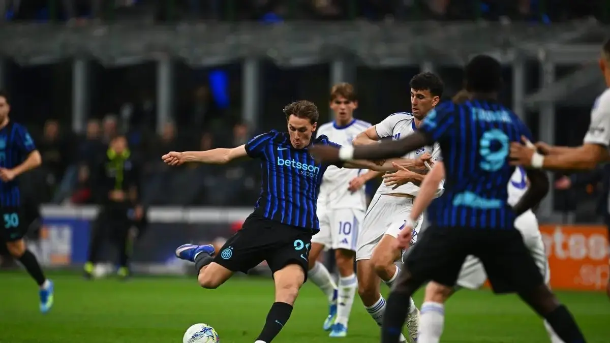 MENUJU FINAL: Inter Milan amankan tiket Final Coppa Italia usai kalahkan Como, Rabu (22/4).&nbsp;
(@Inter/X).