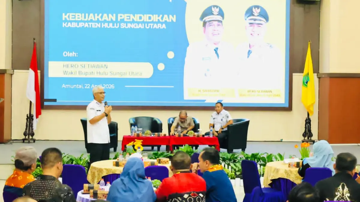 PEMBICARA: Wabup HSU, Hero Setiawan jadi narasumber dalam Musyawarah Kerja Kepala Sekolah (MKKS) SMP tingkat Provinsi Kalimantan di Kota Amuntai, Rabu (22/4/2026).(Foto: Pemkab HSU)&nbsp;