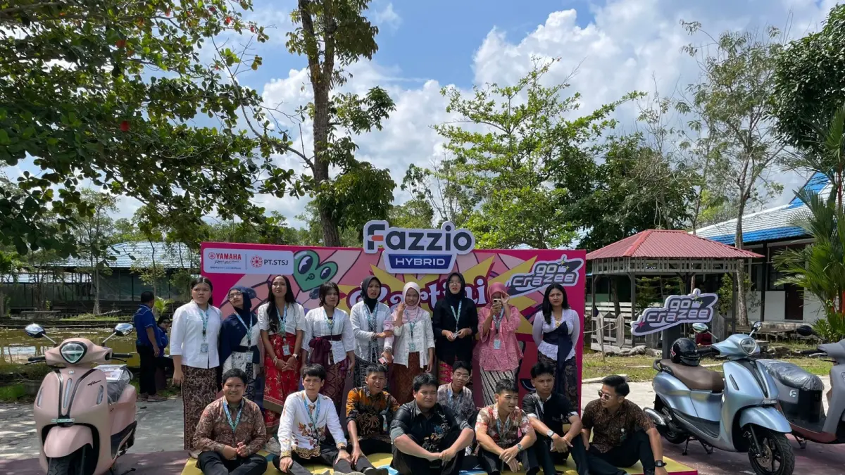 EKSPRESIF: Para siswa SMAN 1 Kuala Kapuas tampil stylish di event Yamaha Fazzio Kartini Day.(Foto: PT STSJ Yamaha Kalselteng)