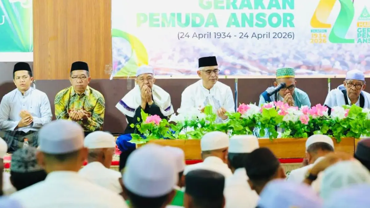 HADIR:Wakil Bupati HSU, Iwan Alabio (tiga dari kanan) hadiri tasyakuran Harlah ke-92 GP Ansor di Gedung PCNU Alabio, sekaligus menyampaikan sambutan mewakili Bupati HSU, Kamis (23/4/2026).(Foto:Pemkab HSU)