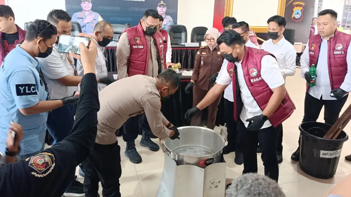 UNGKAP KASUS: Polres Banjarbaru menggagalkan peredaran 1,7 kg sabu asal Surabaya. 