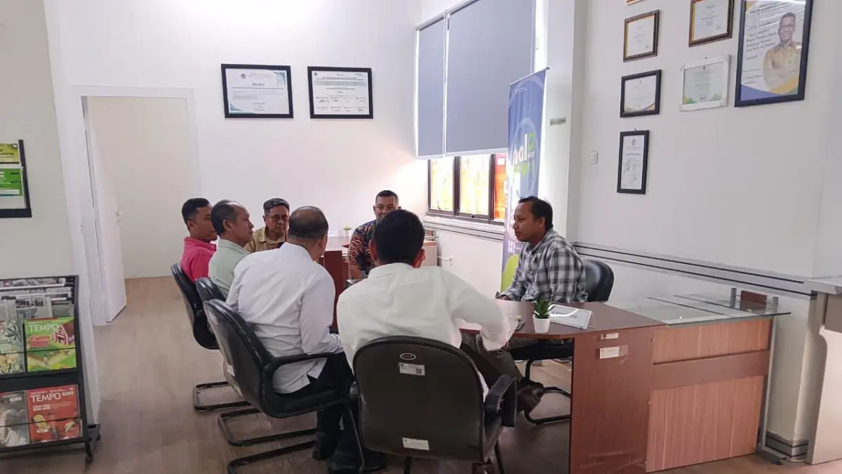 Satgas MBG Kadin Kalimantan Selatan (Kalsel) bersama sejumlah investor mendatangi Kantor KPKNL Kalsel di Banjarmasin, Selasa (28/6/2026) pagi (Endang Syarifuddin/Radar Banjarmasin)