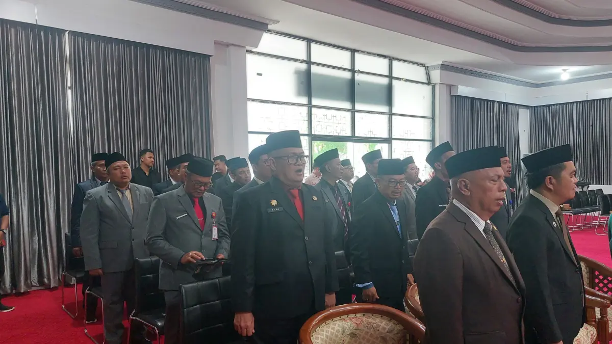 DIGEMBLENG: Puluhan pejabat di HST akan mengikuti program retret di IPDN Jatinangor. (Foto: Jamaluddin/Radar Banjarmasin)