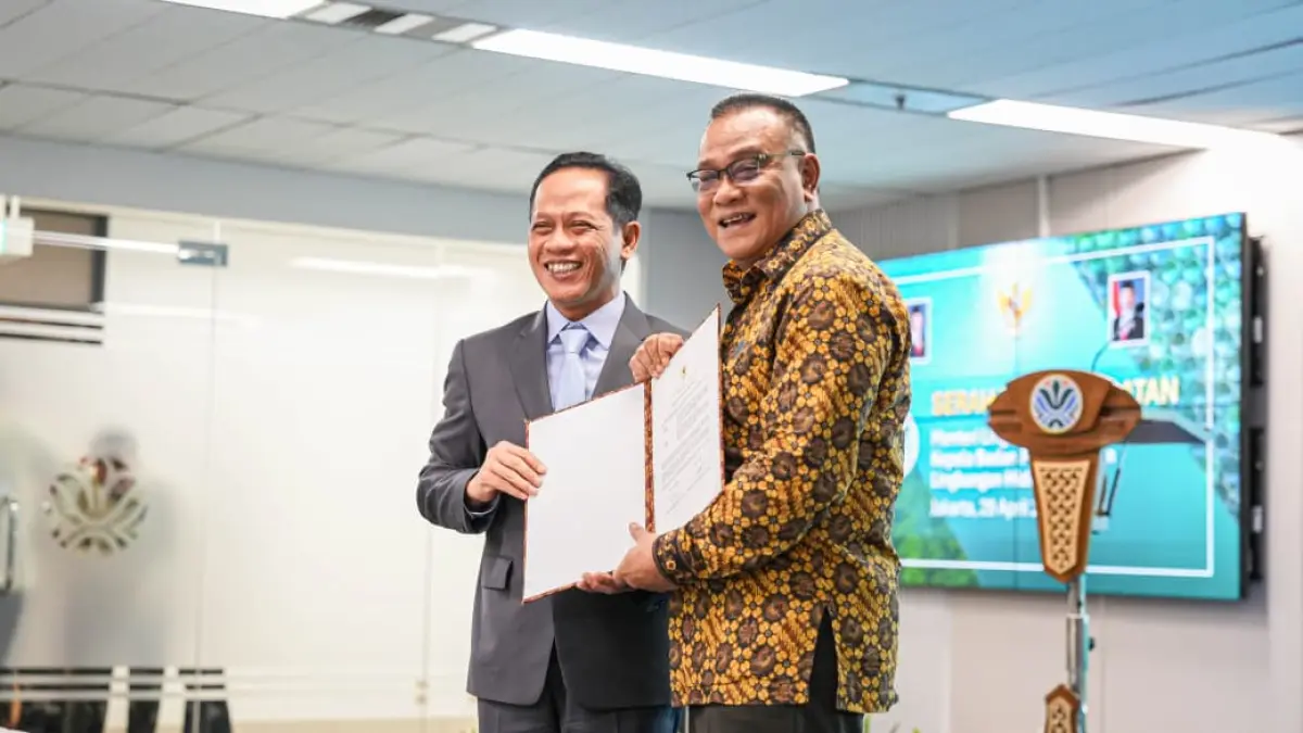 SERTIJAB: Menteri LH/Kepala BPLH Moh. Jumhur Hidayat saat serah terima jabatan di Jakarta, Rabu (29/4/2026). | Foto: HUMAS KLH/BPLH