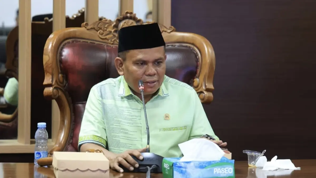 Wakil Ketua DPRD Tanah Bumbu Hasanuddin dalam salah satu agenda legislatif di kantor DPRD Tanah Bumbu. (Foto: Hasanuddin untuk Radar Banjarmasin)