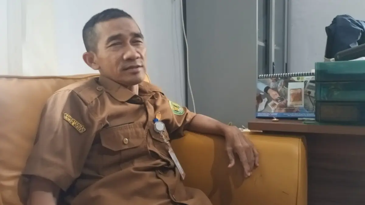 WAWANCARA: Kepala Bidang Bina Penyuluhan, Rahman Effansyah. Foto : Ibnu Dwi Wahyudi/ Radar Banjarmasin)