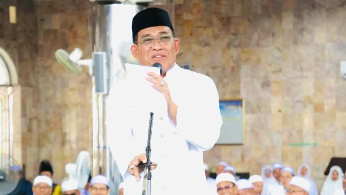 HADIR:Bupati Kabupaten HSU, H Sahrujani menghadiri dan mengikuti khataman Al-Qur’an bersama sekitar 1.000 jamaah di Masjid Agung At-Taqwa Amuntai, Minggu (3/5/2026).(Foto:Pemkab HSU)&nbsp;