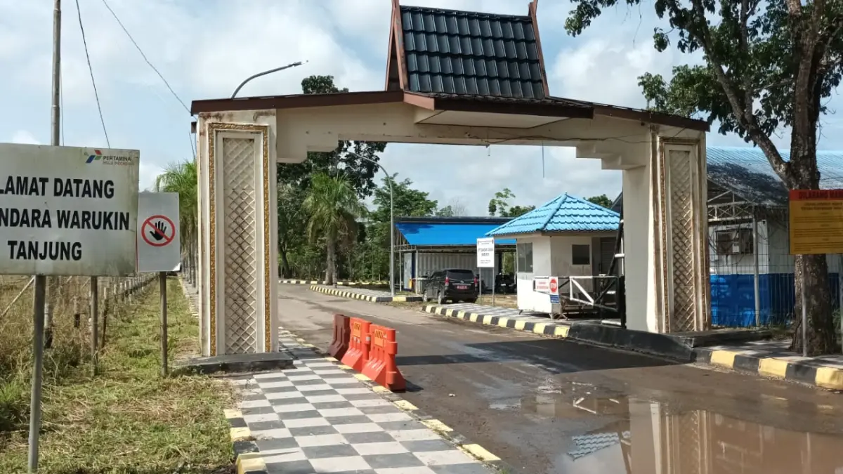 PINTU MASUK: Bandara Warukin di Desa Padang Panjang, Kecamatan Tanta, Kabupaten Tabalong.